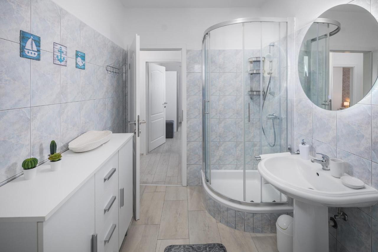 Apartment Sea Pearl Porec Esterno foto